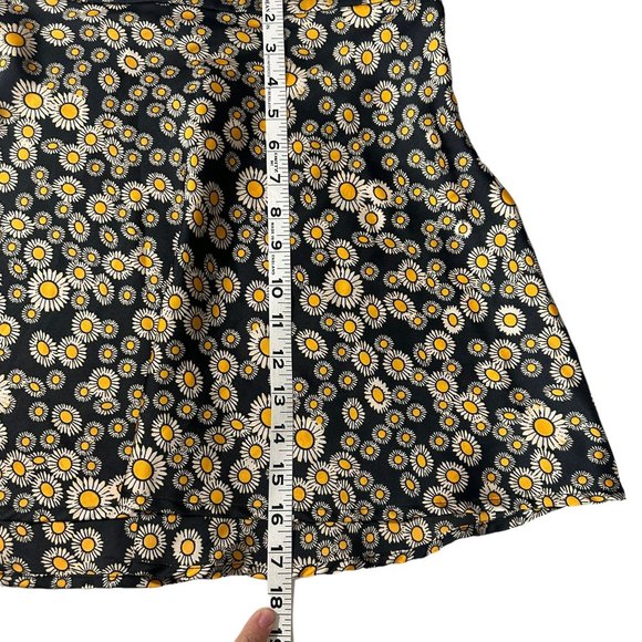 Free People SIZE 6 Phoebe Black Daisy Printed A-Line Skater Mini Skirt - Picture 6 of 7